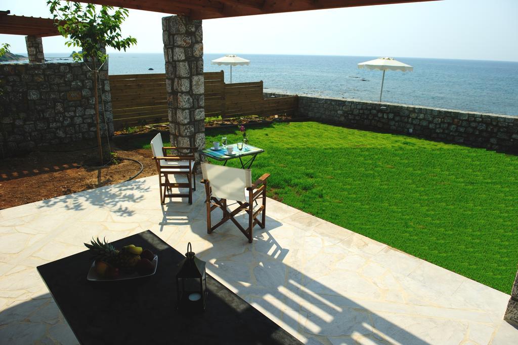 Alisahni Beachfront Villas Kiotari Exterior photo